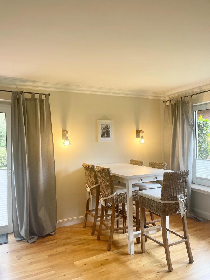 Landhaus Am Wald Mit Garten Mit 1 Schlafnische Und 1 Schlafzimmer Aurich Extérieur photo