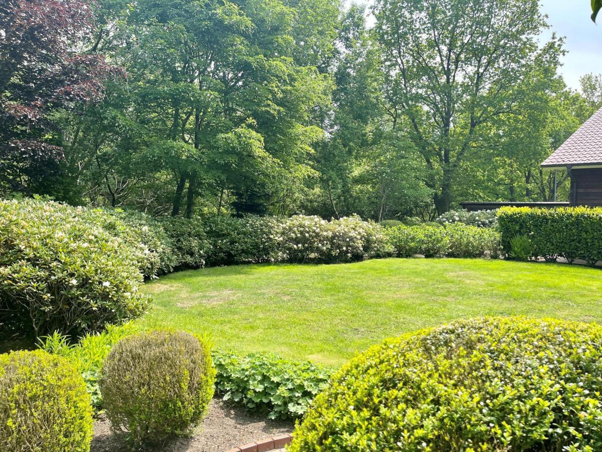 Landhaus Am Wald Mit Garten Mit 1 Schlafnische Und 1 Schlafzimmer Aurich Extérieur photo