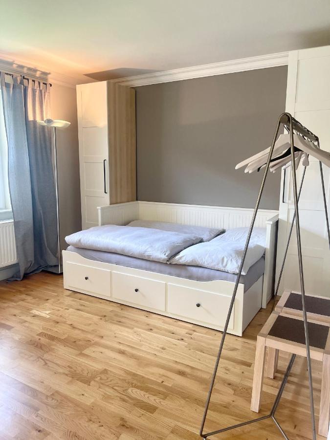 Landhaus Am Wald Mit Garten Mit 1 Schlafnische Und 1 Schlafzimmer Aurich Extérieur photo